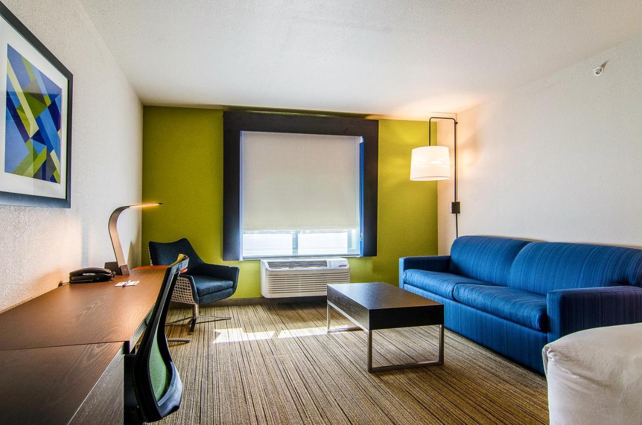 Holiday Inn Express & Suites - Atchison By Ihg מראה חיצוני תמונה