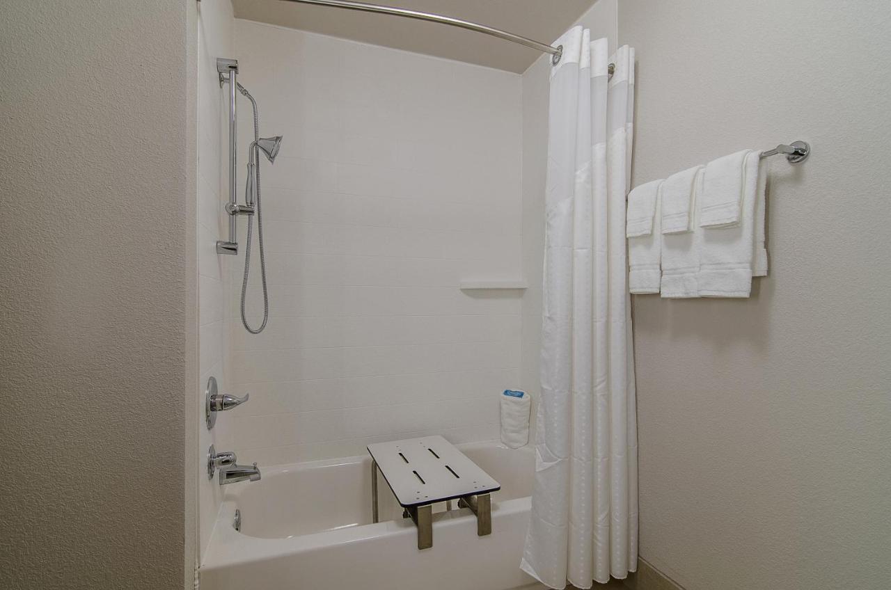 Holiday Inn Express & Suites - Atchison By Ihg מראה חיצוני תמונה