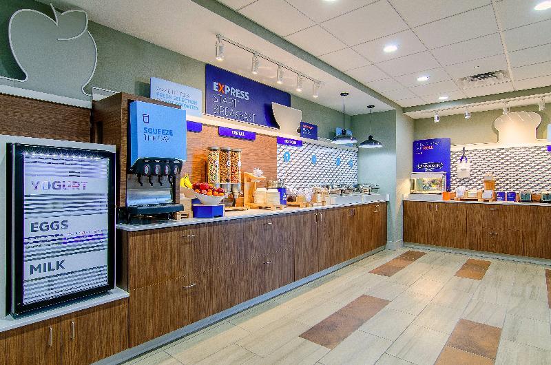 Holiday Inn Express & Suites - Atchison By Ihg מראה חיצוני תמונה